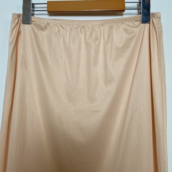 Vintage Slip Maxi Skirt Women M Ivory Peach Lace Front Slit Coquette Feminine - Picture 3 of 11